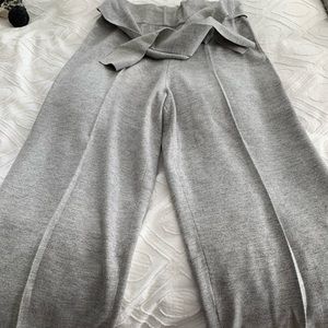 Club Monaco 100% merino wool crop pants
